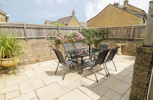 Bourton-on-the-Water Cottage | ROSEMARY COTTAGE, family friendly in Bourton-On-The-Water