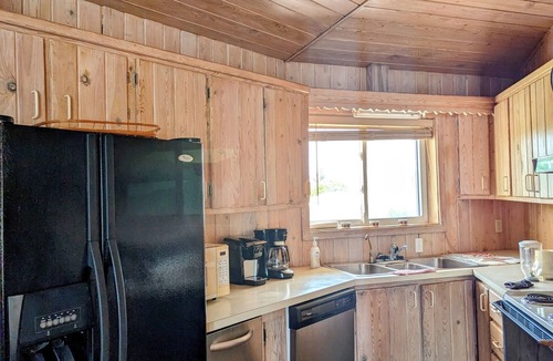Lubbers Quarters Cay House | Round Here a 3-bedroom house in delightful Marsh Harbour with cool AC