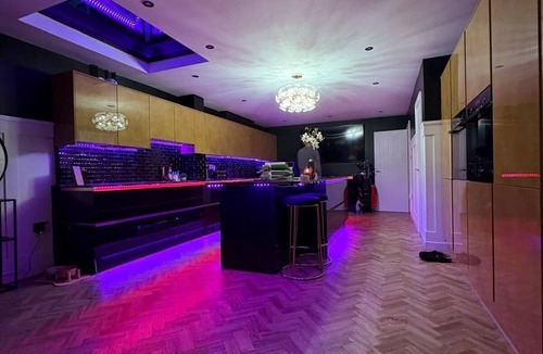 Rushden House | Rushden Retreat on Wellingborough Road