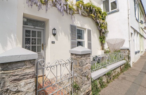 Babbacombe Cottage | SALTWATER COTTAGE, family friendly, with open fire in Babbacombe