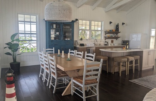 Hope Town House | Sandalwood is a breathtaking estate sitting on the North End.