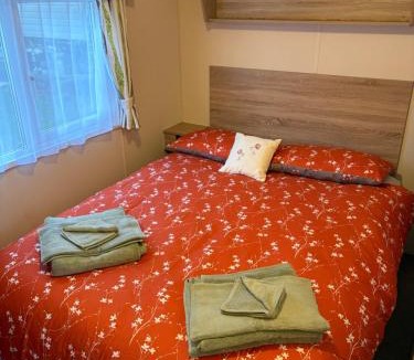 Hay-on-Wye Cabin | Santana - Holiday Lodge, Malvern View Leisure Park