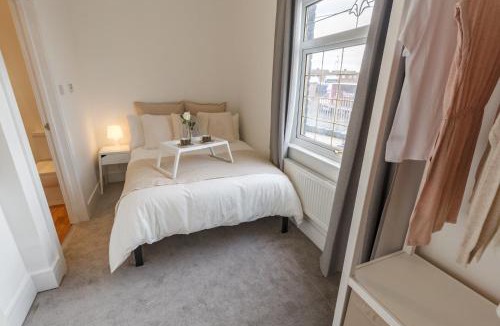 Liverpool House | Sapphire Home Stay