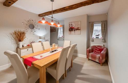 Hinstock House | School Cottage