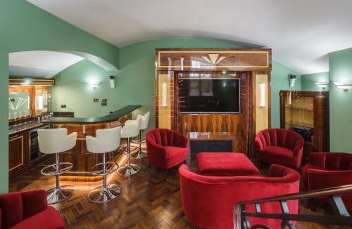 Kemptown Apartment | Sea-facing Art Deco Apartment