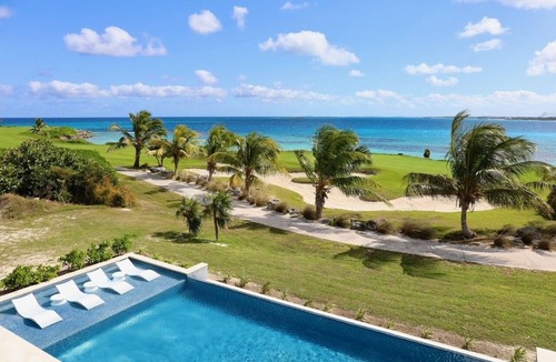 Rokers Point Villa | Sea Salt Villa - New Modern Large 7 Bedroom Luxury Villa + Concierge!