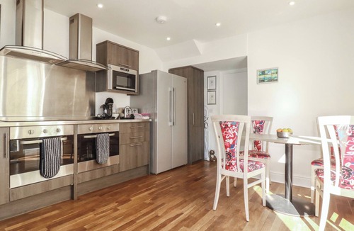 Newquay City Centre House | SEA VIEW, pet friendly, character holiday cottage in Newquay