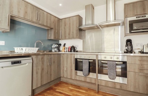 Newquay City Centre House | SEA VIEW, pet friendly, character holiday cottage in Newquay