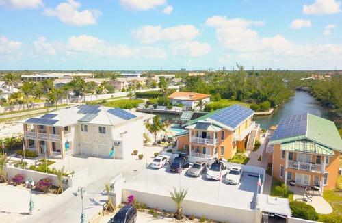 Bahamas Terrace Hotel | SeaBreeze Vacation Villas