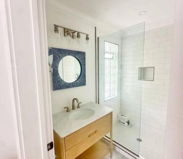 George Town House | Seabreeze Villa