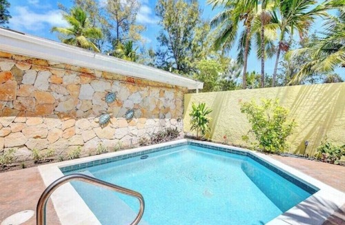 Paradise Island House | Seaclusion - Private Pool near Atlantis+Beach
