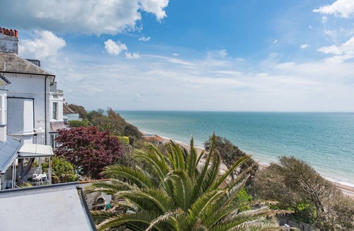 Folkestone Apartment | Seagulls by Bloom Stays - sleeps 8 guests in 4 bedrooms