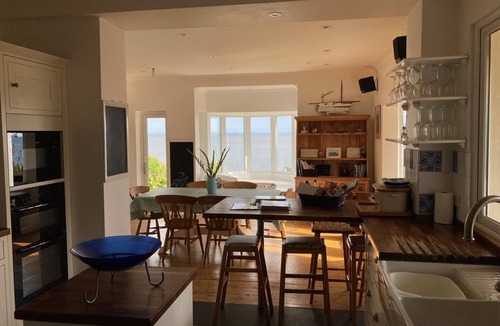 Mousehole Villa | Seal Point: dreamy sea views, gated garden, access to sea, 2-9