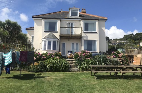 Mousehole Villa | Seal Point: dreamy sea views, gated garden, access to sea, 2-9