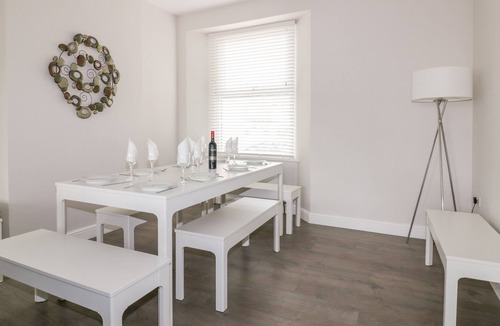 Newquay City Centre House | SEASCAPE, pet friendly, luxury holiday cottage in Newquay