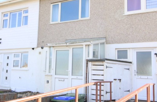 Seaford Apartment | Seaview your house on the sea.