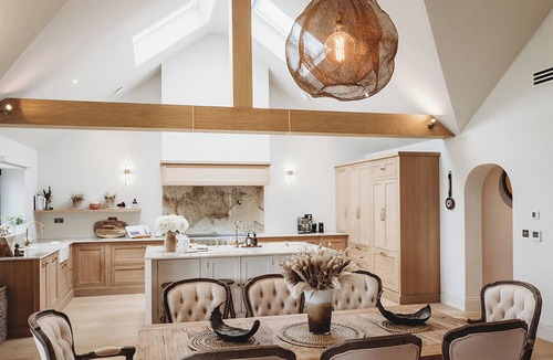 Lacey Green House | Secluded 5-Bed Luxury Retreat | Peaceful Countryside Escape