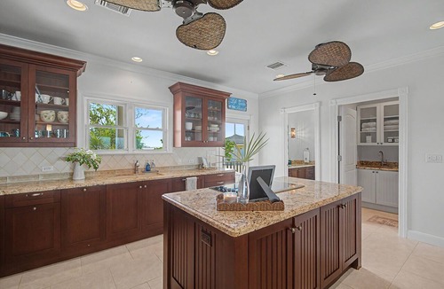 Staniel Cay Villa | Secluded Private Beachfront Villa on Staniel Cay in Exumas Bahamas