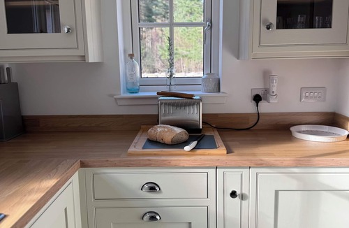 Logie Coldstone Cottage | Secluded Rural Woodland Cottage with Bike Store nr Ballater