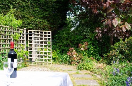 Girton Apartment | Self-contained flat