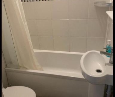 Eastbourne Apartment | Self contained Studio apartment with kitchen