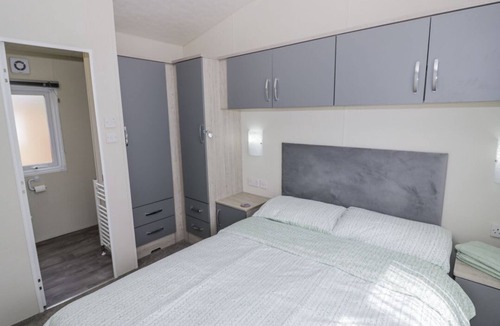 Evesham Cabin | Serendipity, Evesham