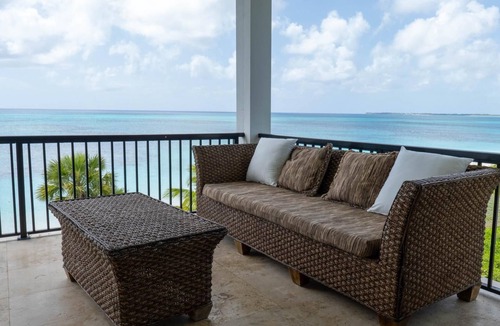 Sugar Loaf Settlement House | Serenity of San Salvador, Bahamas