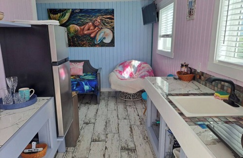 Salt Pond House | SHE SHACK for Solo Female on Fabulous Long Island
