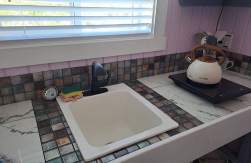 Salt Pond House | SHE SHACK for Solo Female on Fabulous Long Island