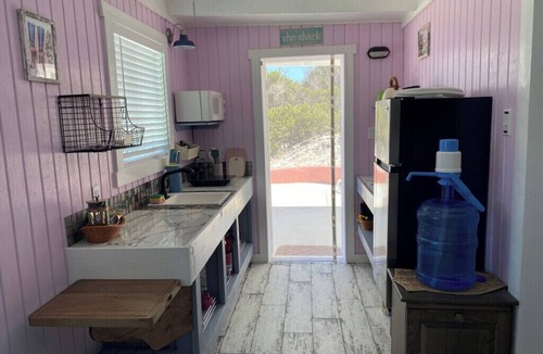 Salt Pond House | SHE SHACK for Solo Female on Fabulous Long Island