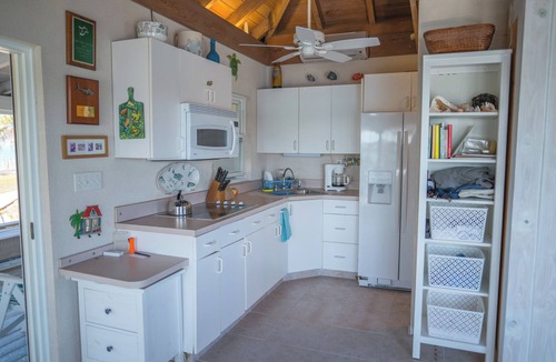 Green Turtle Cay Cottage | Shore Leave Cottage Waterfront Studio Cottage + Private Dock