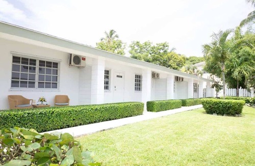 Nassau Apartment | Silk Cotton Apartment 25