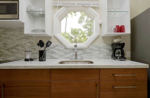 Nassau Apartment | Silk Cotton Studio 5