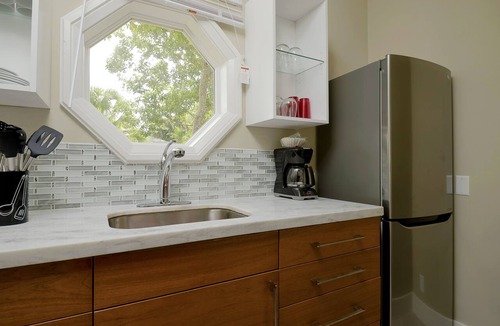 Nassau Apartment | Silk Cotton Studio 5