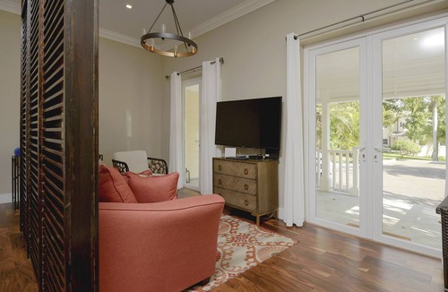 Nassau Apartment | Silk Cotton Studio 5
