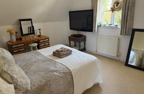 Silsoe House | Silsoe Cottage B&B - Woodland View Room
