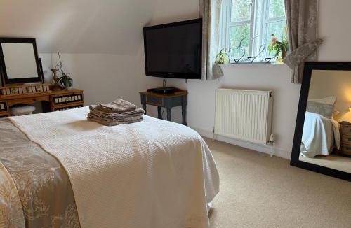 Silsoe House | Silsoe Cottage B&B - Woodland View Room