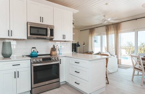 William's Town House | Silver Palms Retreat, Family home with heated pool, steps to Tropic of Cancer!