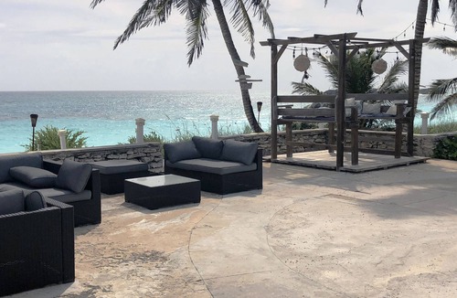 Farmer's Hill House | Single Room, 1 King Bed, Ocean View, Exuma Palms Boutique Hotel