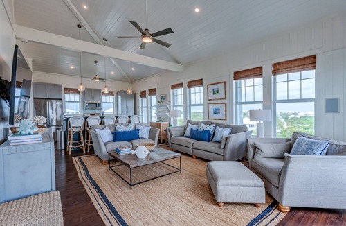 Hope Town House | Sky High Panoramic Views, Dock Slip, Steps to Tahiti Beach - Hope Town