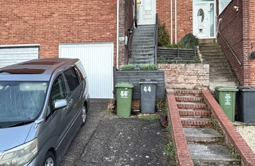 Exeter House | Skye Terrace, cosy 2 bed close to the city centre.
