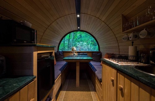 Rickmansworth Cabin | Sleep in the Trees - Hot Tub, Sauna and Slide