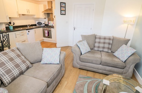 Ruswarp Cottage | SLEEPERS, pet friendly, country holiday cottage in Whitby