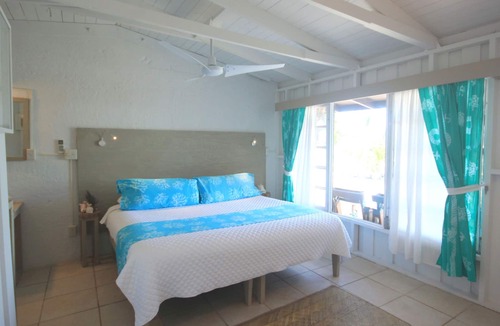 Andros Town Hotel | Small Hope Bay Lodge