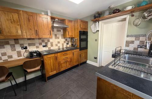 Stalham House | Smart & Comfortable 3-bedroom Victorian house