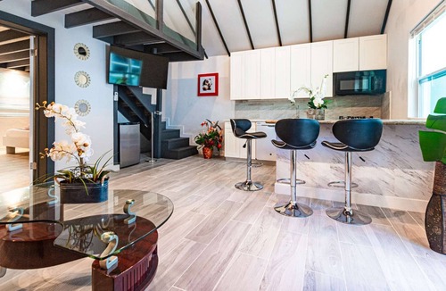 Nassau Cottage | Sounders Beach Cottage 3 Beds
