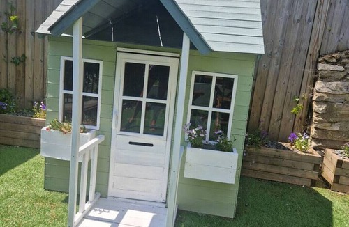 Boscombe Apartment | South Coast Holiday Homes-3 Bed-GF Garden-Parking