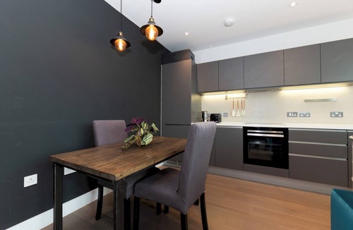 Queen's Park Apartment | Spacious 1BR with Terrace Near Notting Hill - Pass the Keys