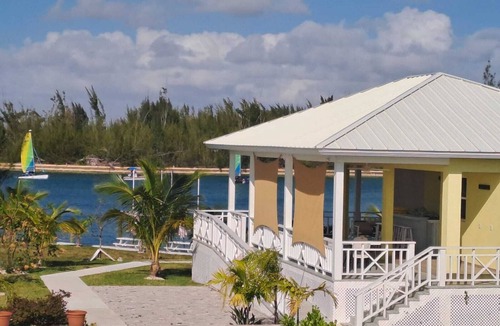 Freeport Apartment | Spacious 2 Bedroom Apartment: Pool, Clubhouse, Dock -Da Bahamian Life Vacations