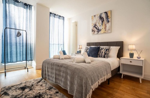Leicester City Centre Apartment | Spacious 2-Bedroom City Centre Apartment with Ensuite